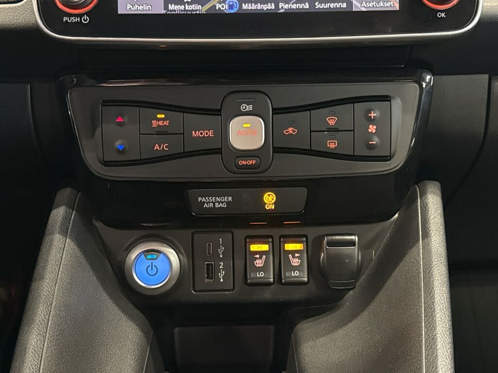 Nissan Leaf 2023 Valkoinen