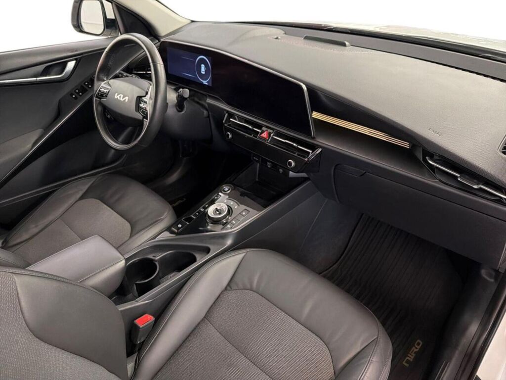 Kia Niro 2023 Valkoinen