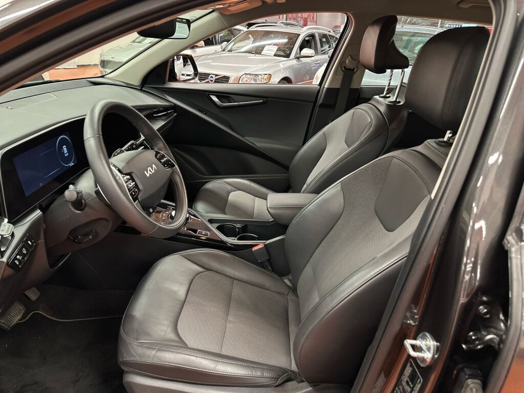 Kia Niro 2022 Harmaa