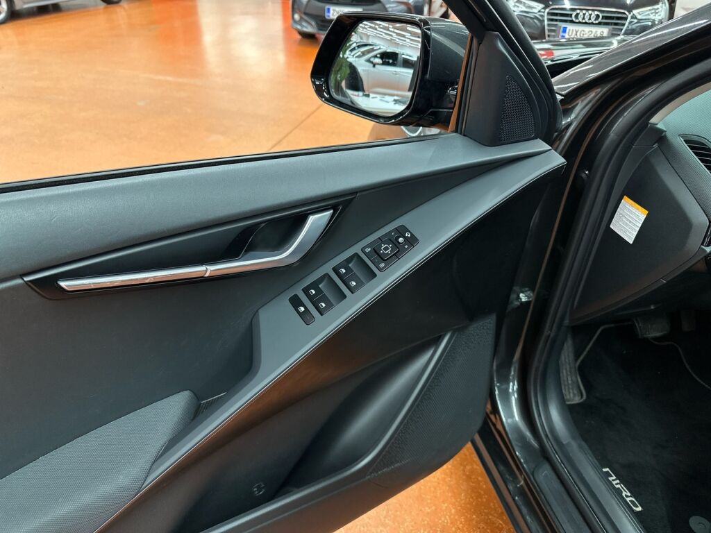 Kia Niro 2022 Harmaa