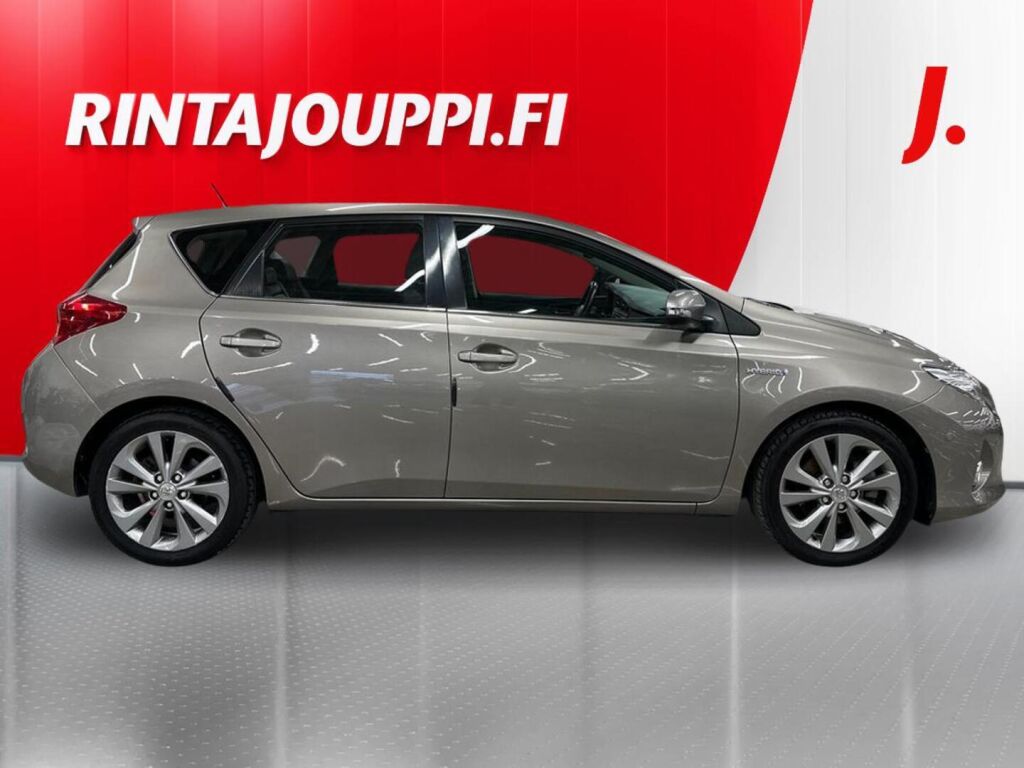 Toyota Auris 2013 Ruskea (beige)