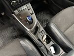 Toyota Auris 2013 Ruskea (beige)