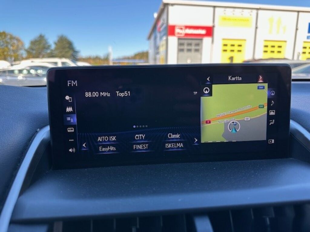 Lexus NX 2018 Musta