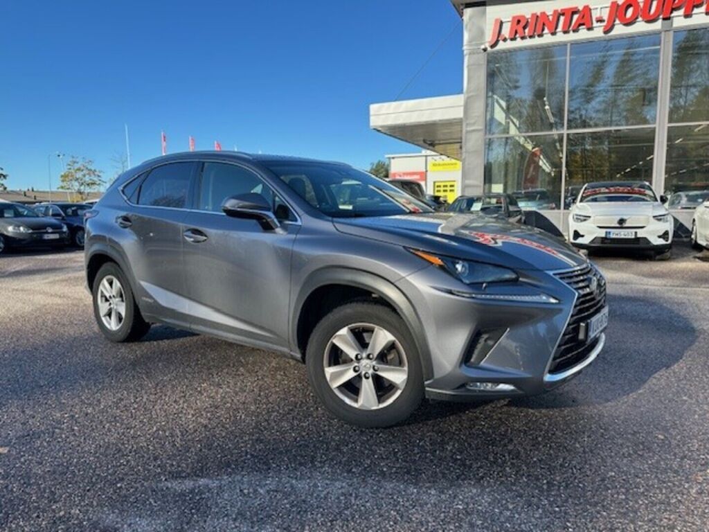 Lexus NX 2018 Musta