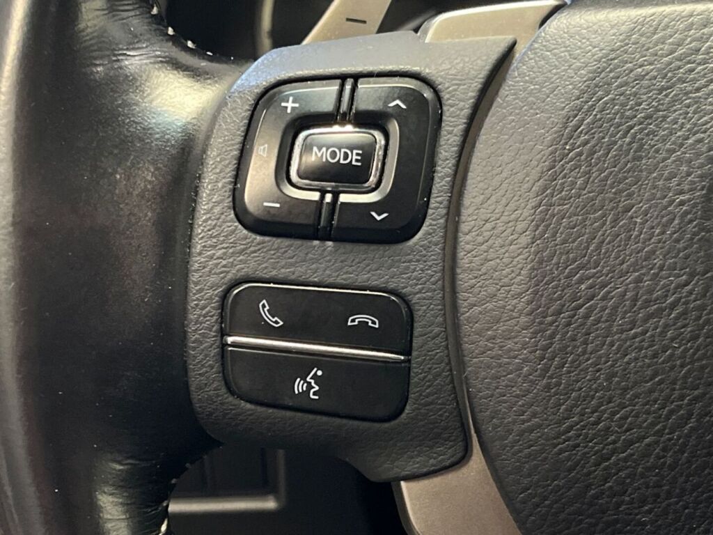Lexus NX 2018 Musta