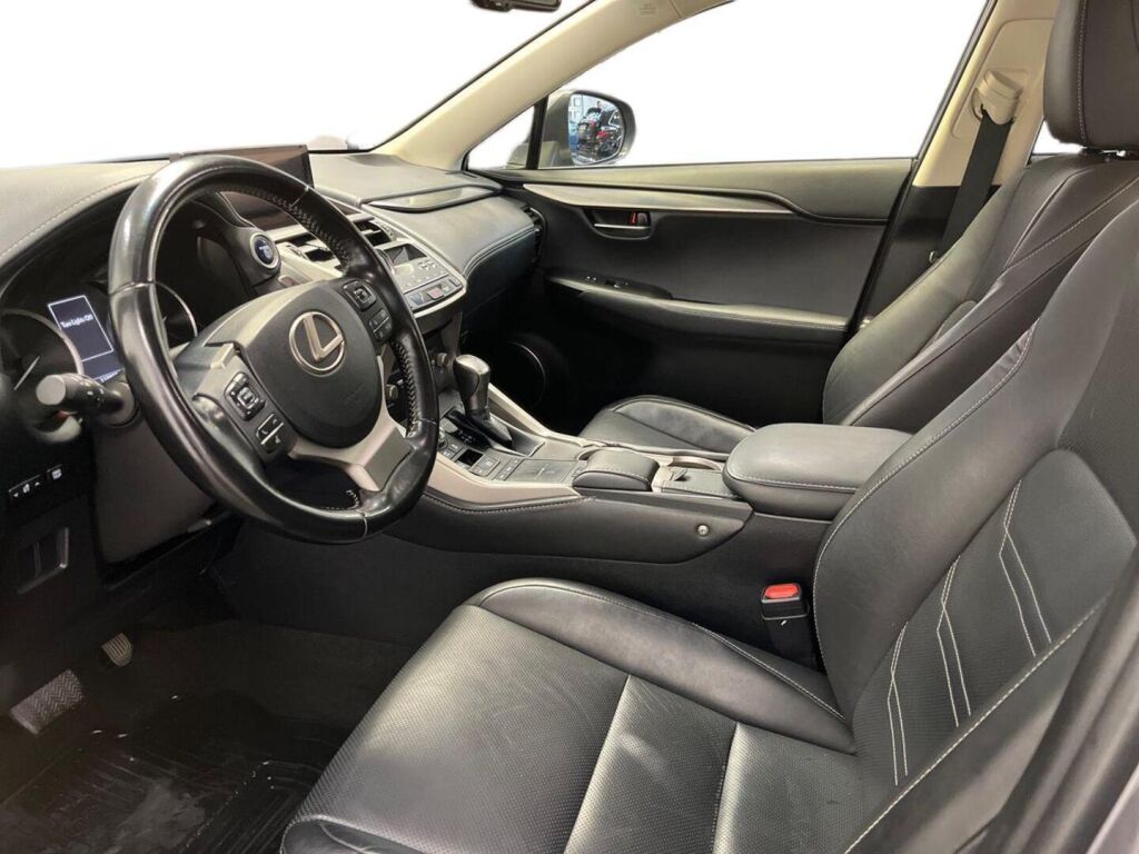 Lexus NX 300h AWD Executive 2018, kuva 7/24