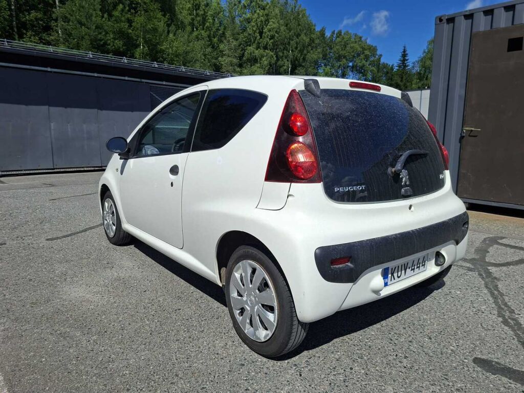 Peugeot 107 2012 Valkoinen