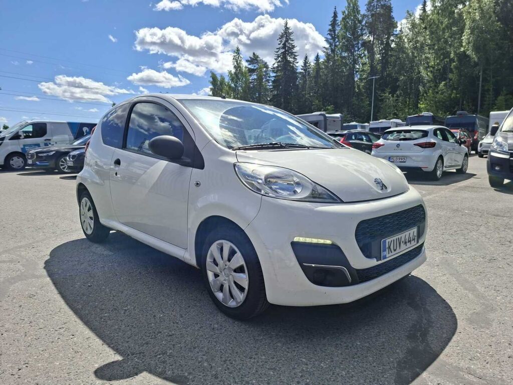 Peugeot 107 2012 Valkoinen