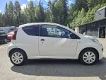 Peugeot 107 2012 Valkoinen
