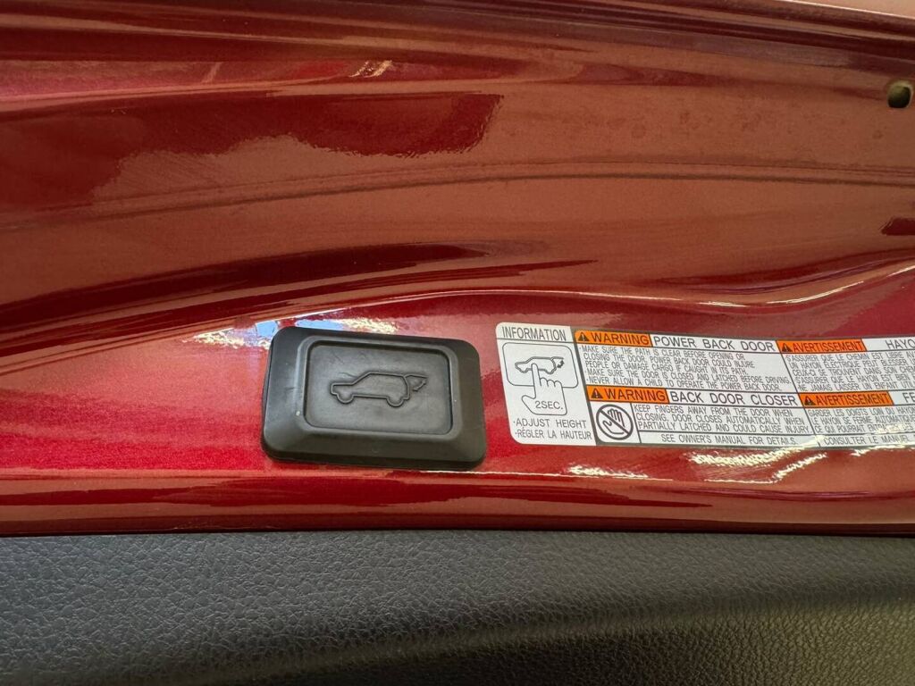Toyota RAV4 2018 Punainen