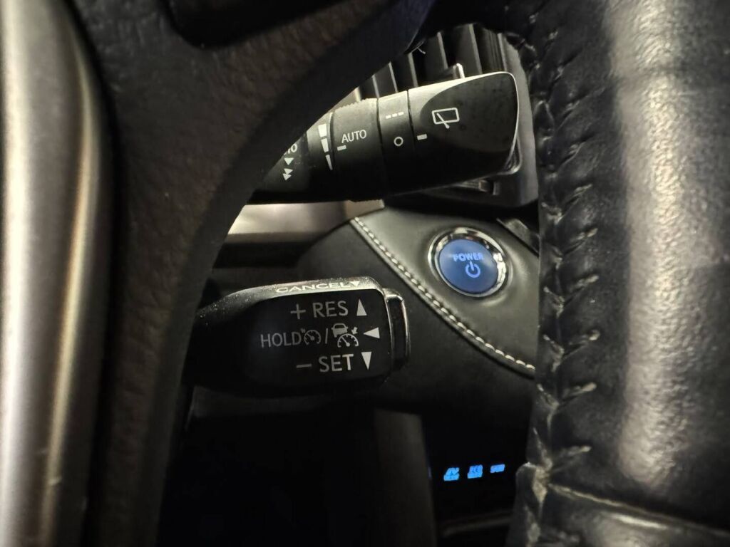 Toyota RAV4 2018 Punainen