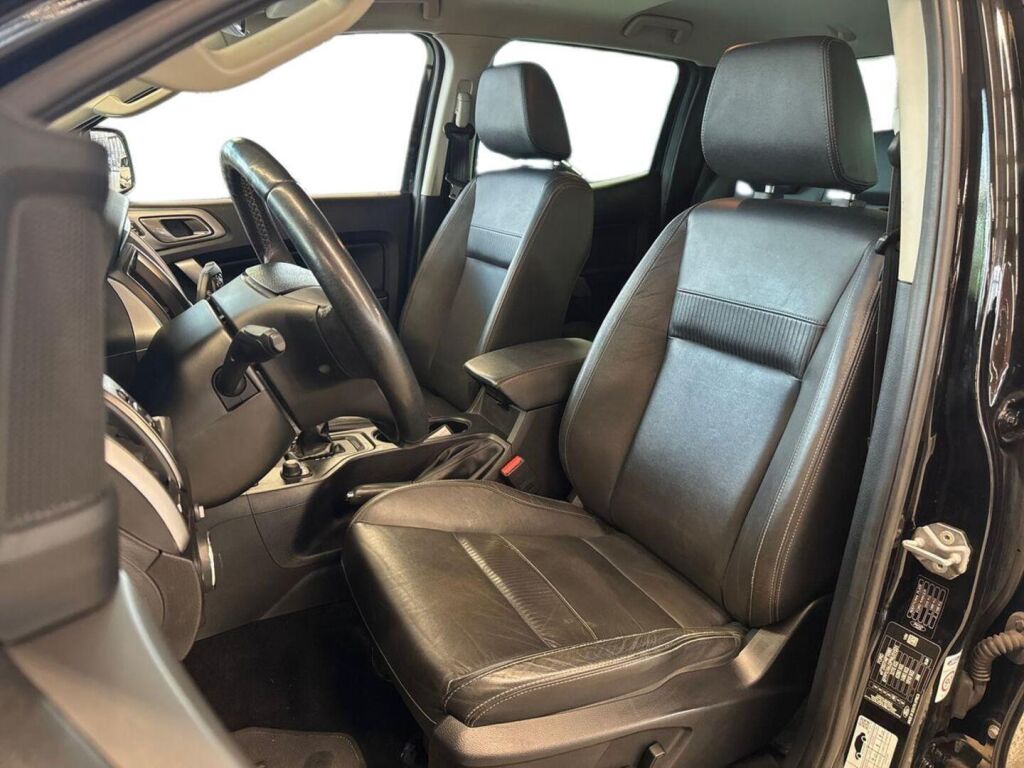 Ford Ranger 2022 Metallinhohto Musta (Agate Black Metallic)