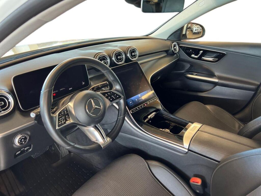 Mercedes-Benz C 2023 Valkoinen