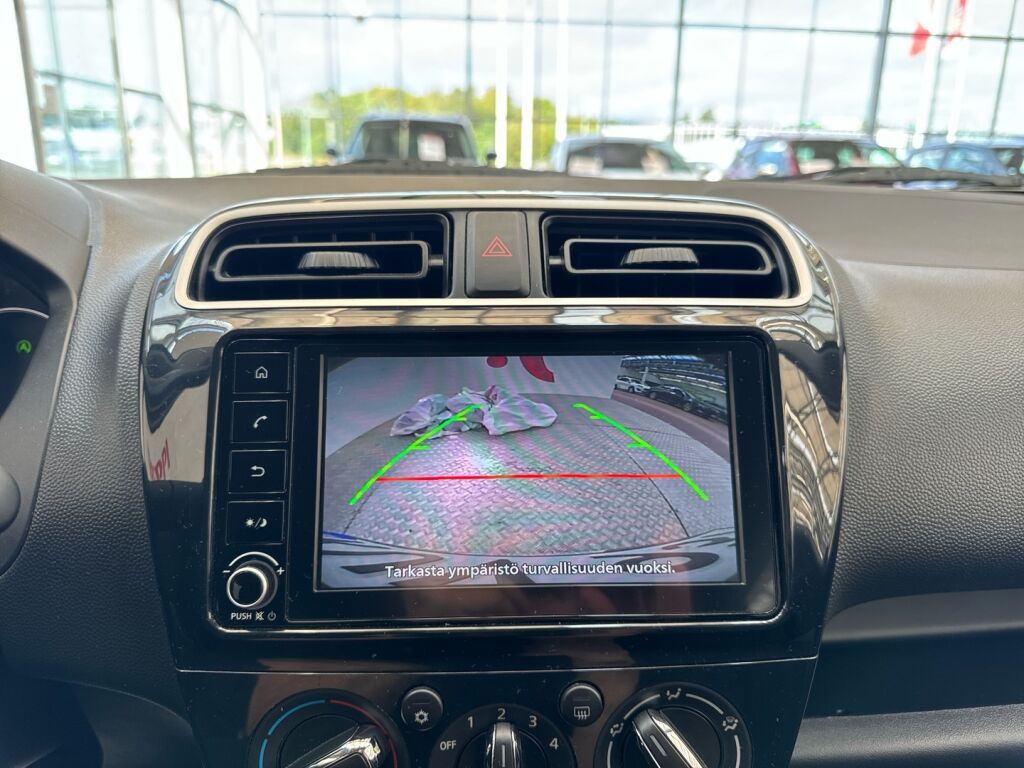 Mitsubishi Space Star 2023 Musta