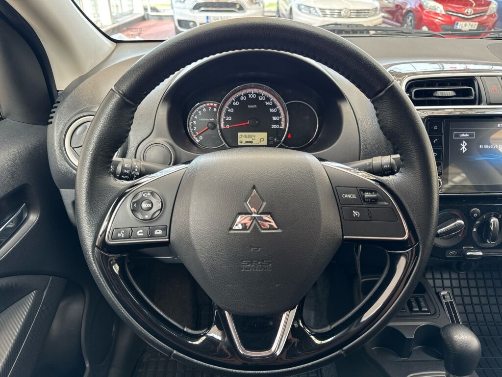 Mitsubishi Space Star 2023 Musta