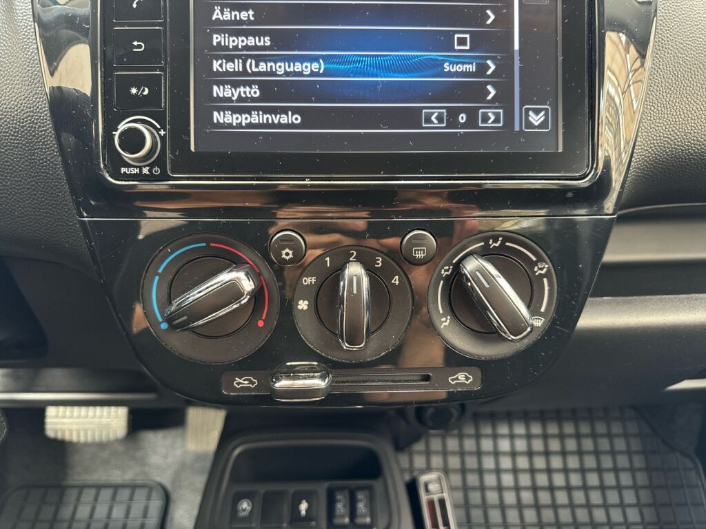 Mitsubishi Space Star 2023 Musta