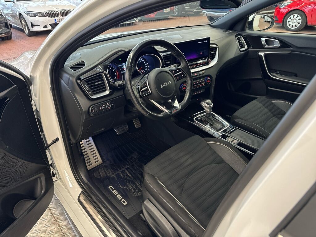 Kia ProCeed 2023 Valkoinen