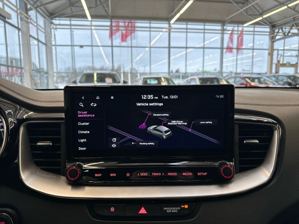 Kia ProCeed 2023 Valkoinen