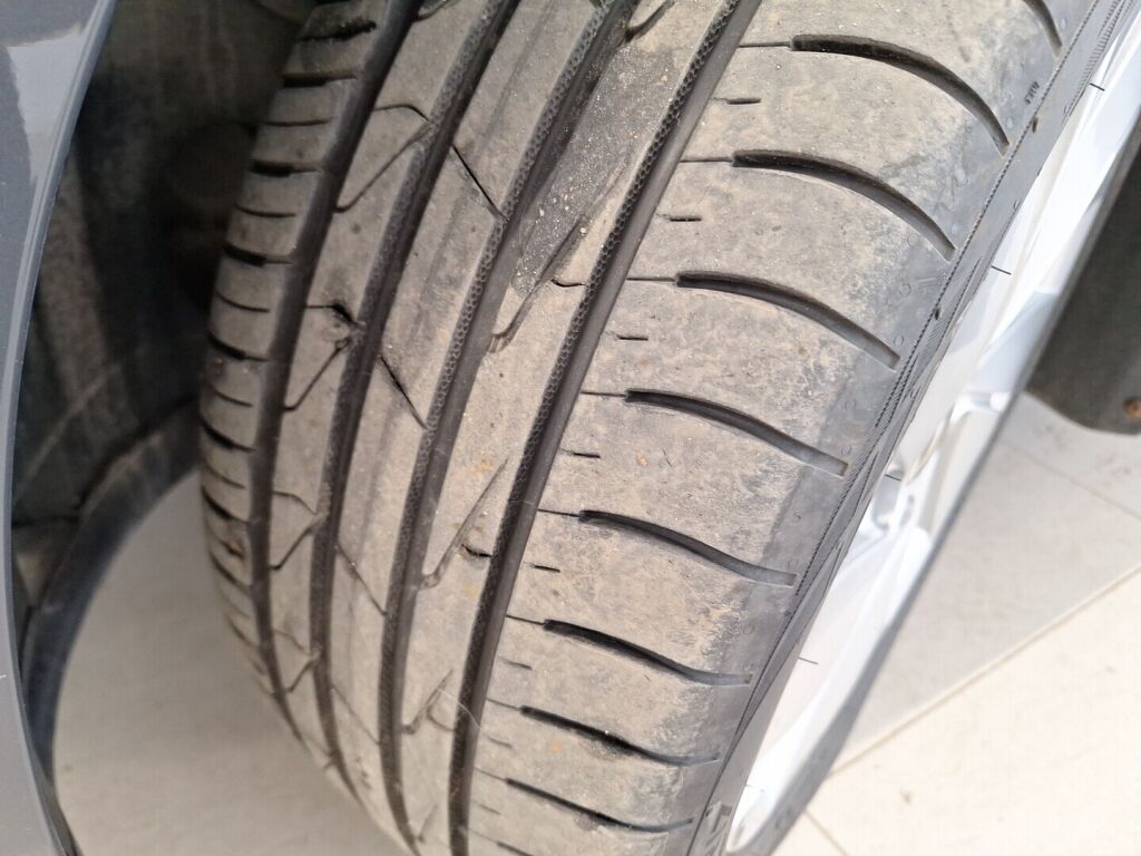 Volkswagen Golf 2022 Harmaa