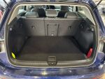 Volkswagen Golf 2022 Sininen