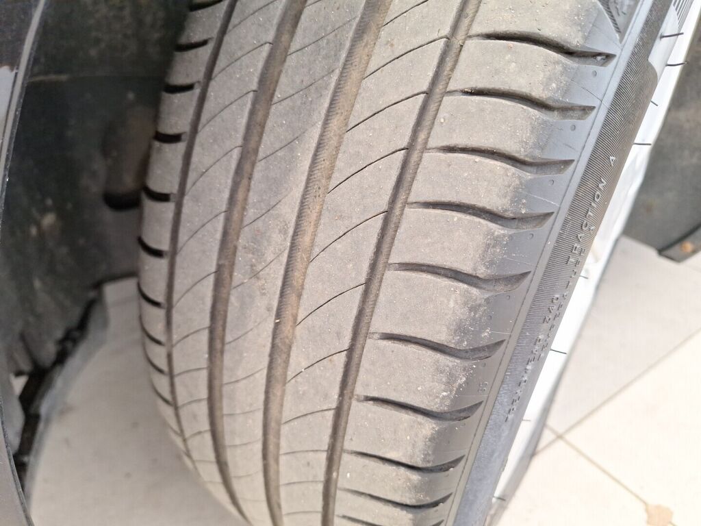 Volkswagen Passat 2015 Musta