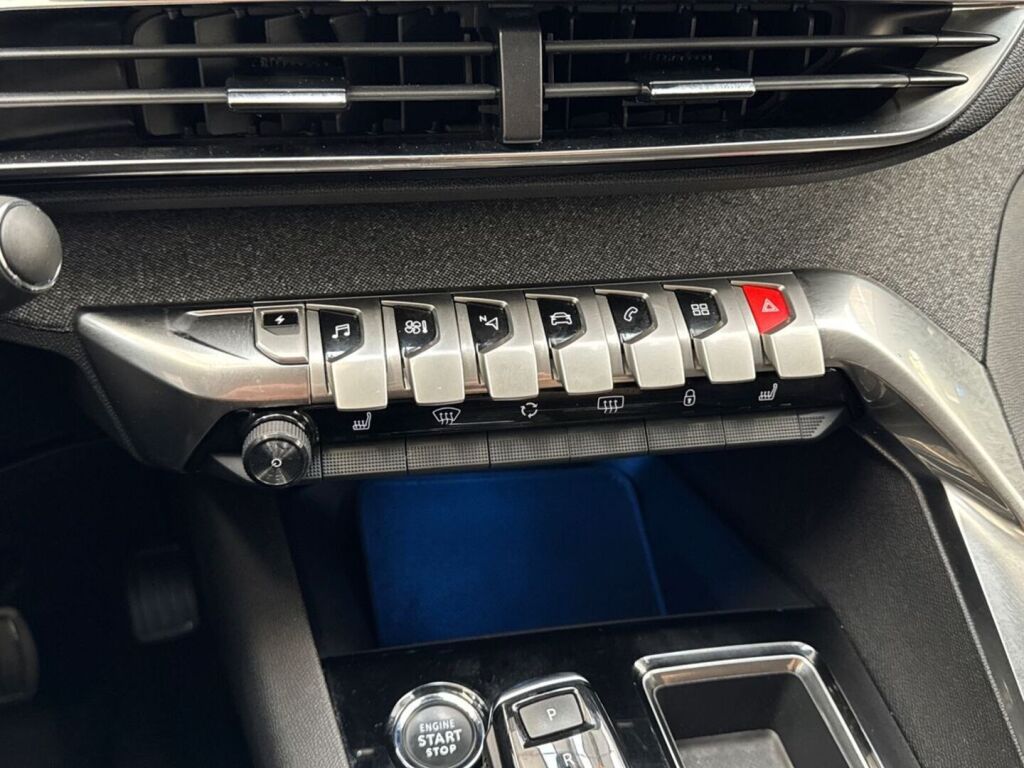 Peugeot 3008 2023 Valkoinen
