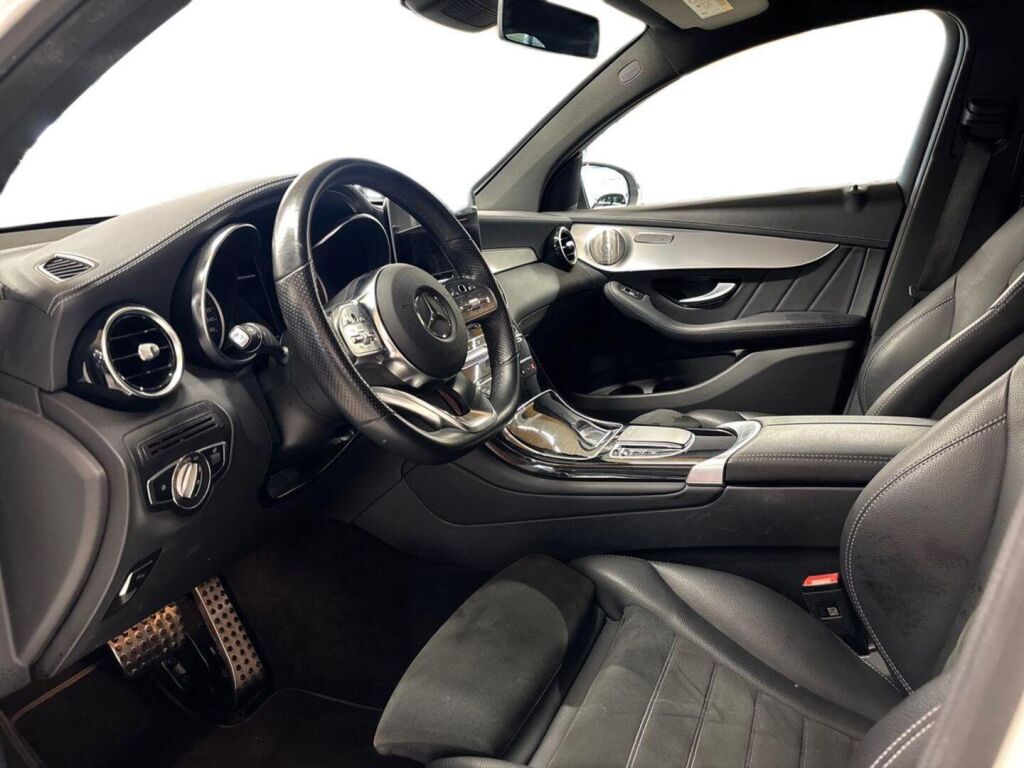 Mercedes-Benz GLC 2022 Valkoinen