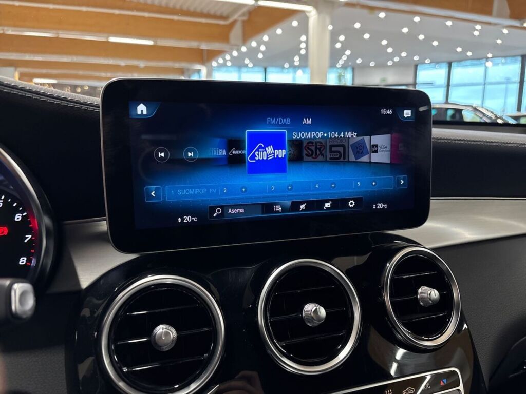 Mercedes-Benz GLC 2022 Valkoinen