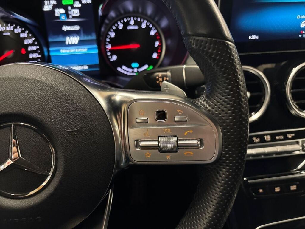 Mercedes-Benz GLC 2022 Valkoinen