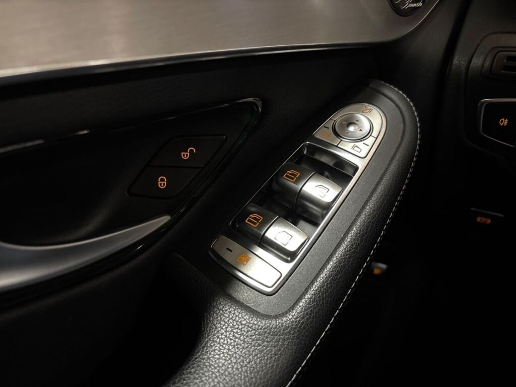 Mercedes-Benz GLC 2022 Valkoinen