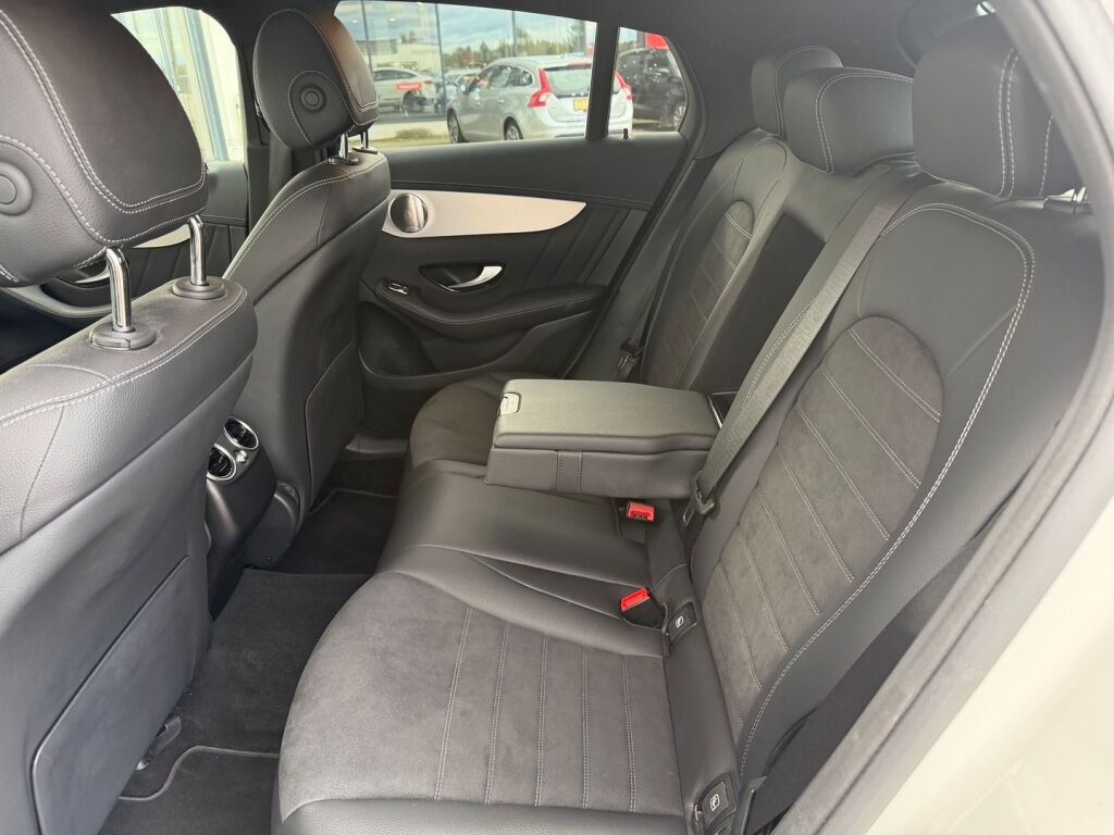 Mercedes-Benz GLC 2022 Valkoinen