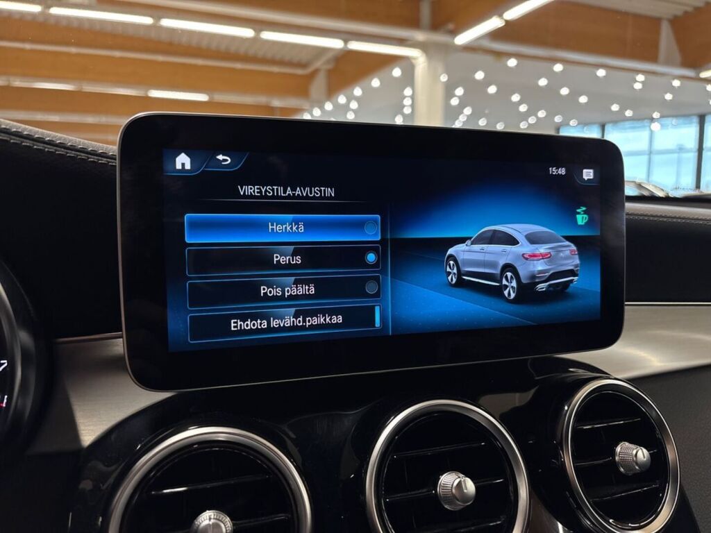 Mercedes-Benz GLC 2022 Valkoinen