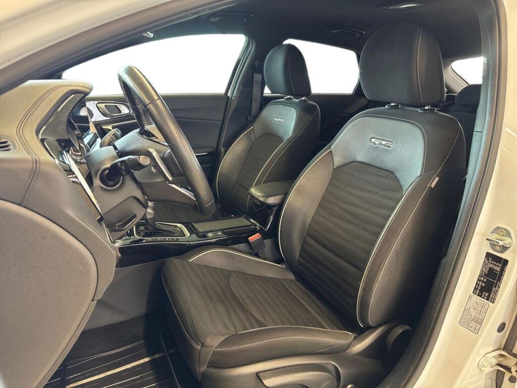 Kia ProCeed 2022 Valkoinen