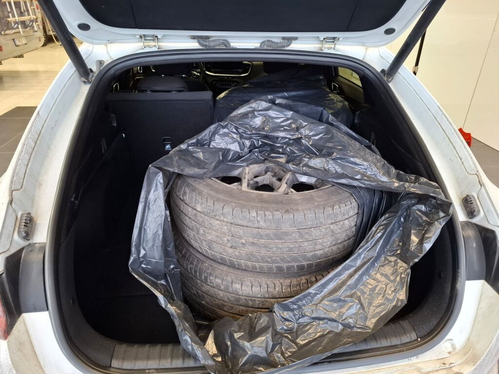 Kia ProCeed 2022 Valkoinen