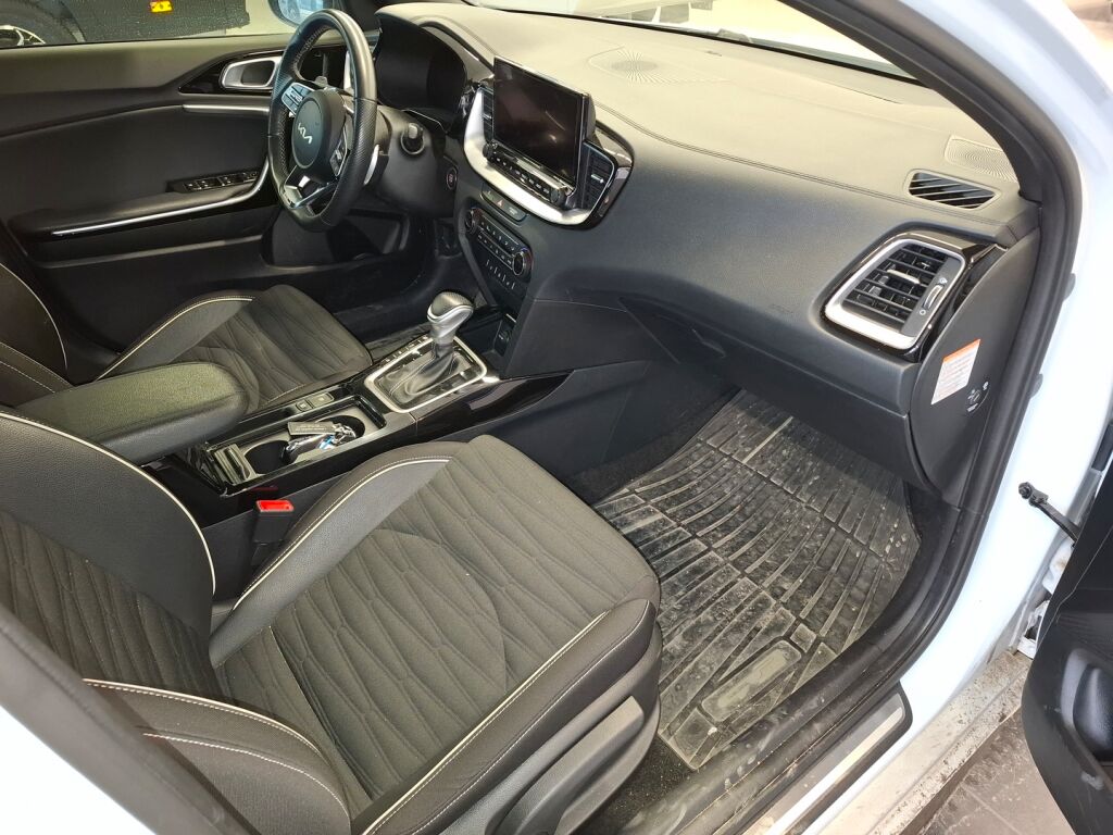 Kia ProCeed 2022 Valkoinen