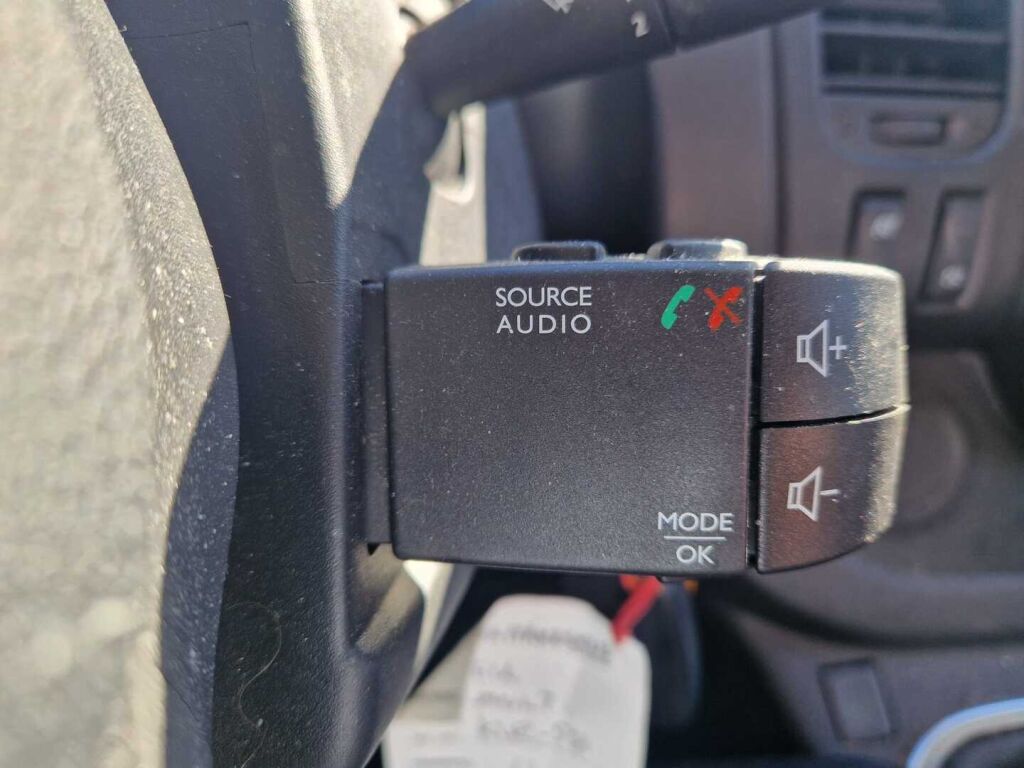 Renault Trafic 2020 Valkoinen