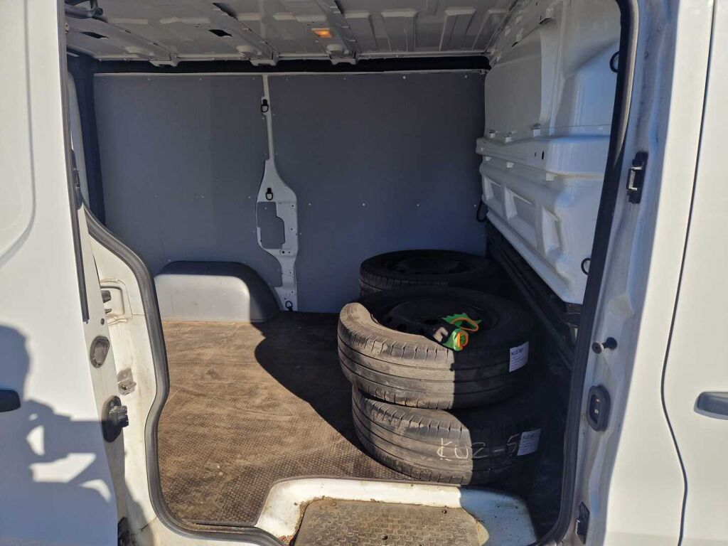 Renault Trafic 2020 Valkoinen