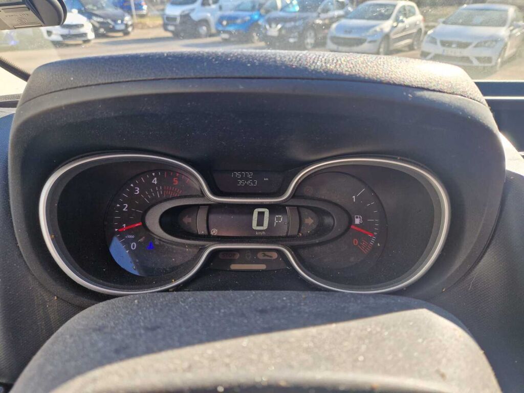 Renault Trafic 2020 Valkoinen