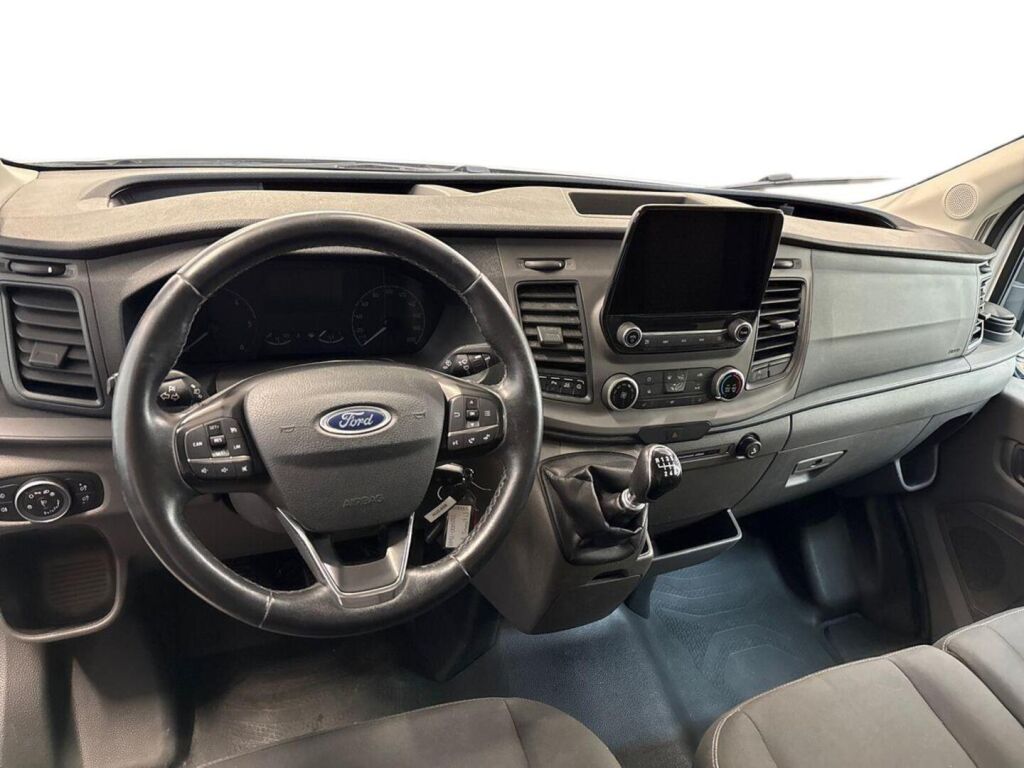 Ford Transit 2020 Valkoinen