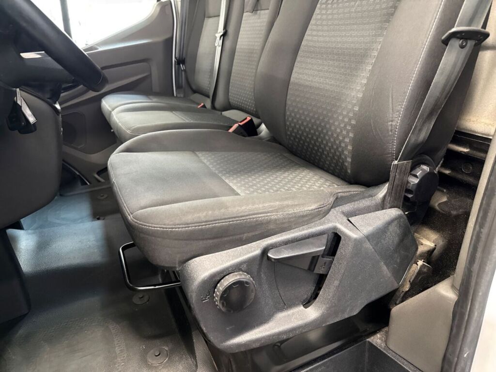 Ford Transit 2020 Valkoinen