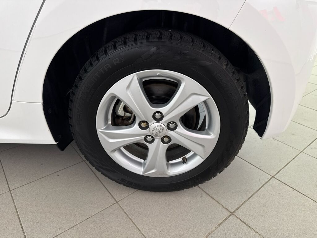 Toyota Yaris 2023 Valkoinen