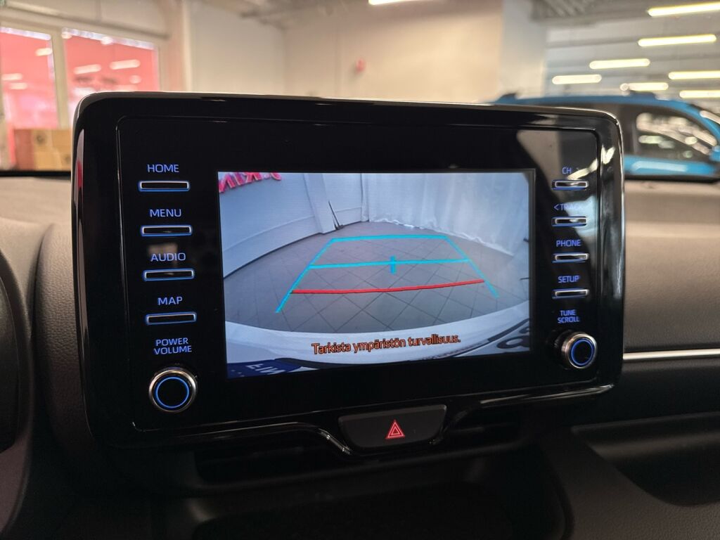 Toyota Yaris 2023 Valkoinen