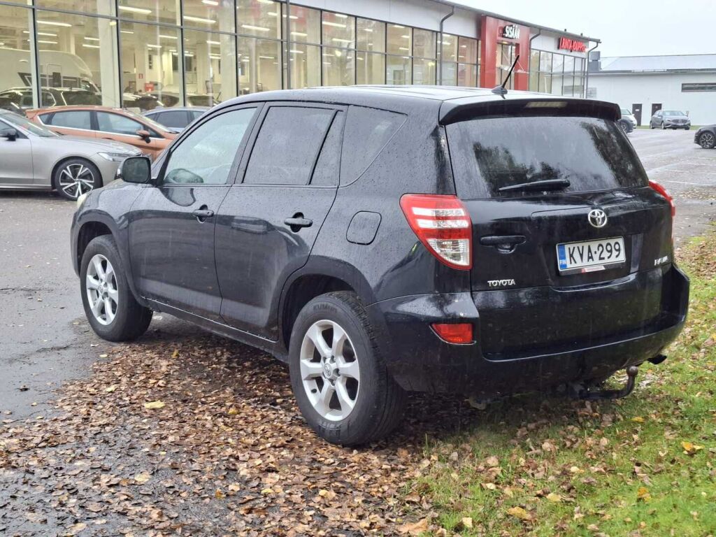 Toyota RAV4 2,0 Valvematic 4WD 2011, bild 3/5