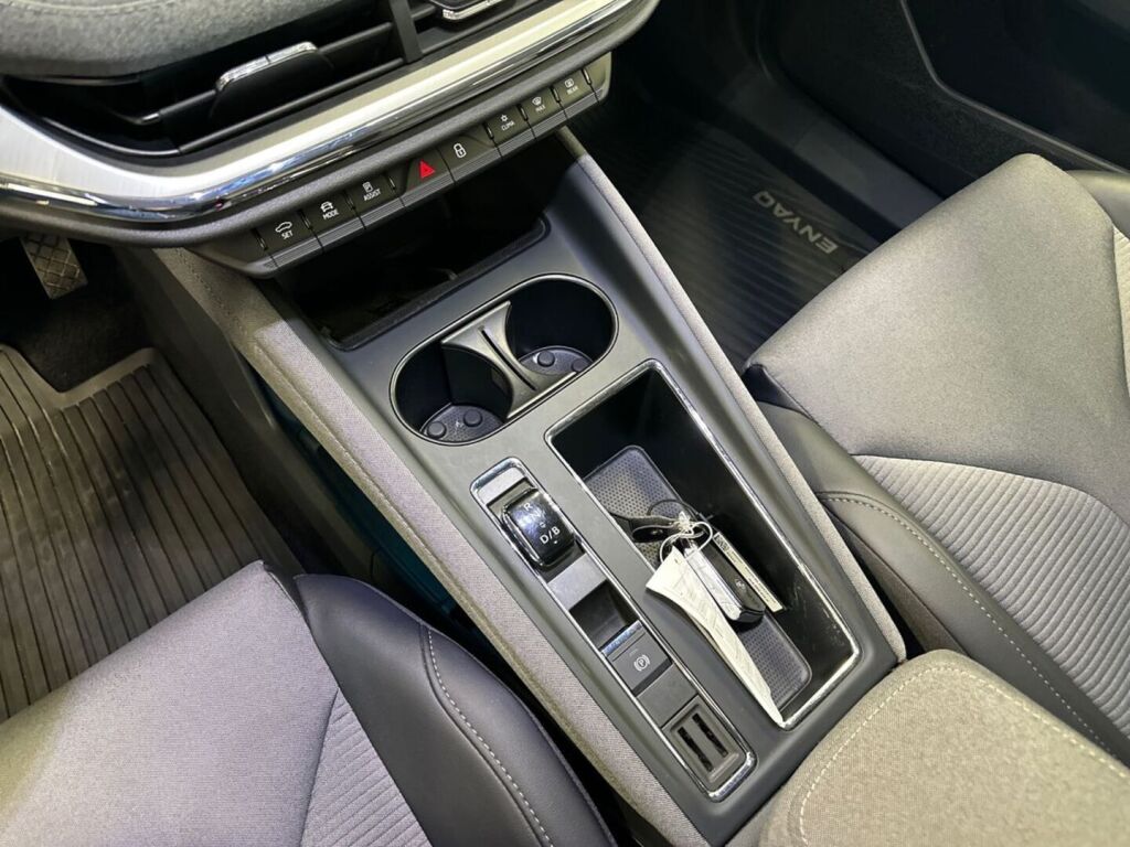 Skoda Enyaq 2022 Vihreä