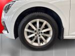 Skoda Scala 2023 Valkoinen