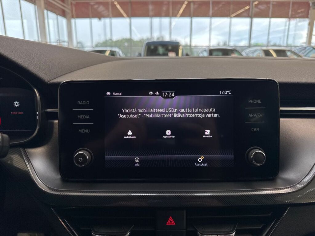 Skoda Scala 2023 Valkoinen