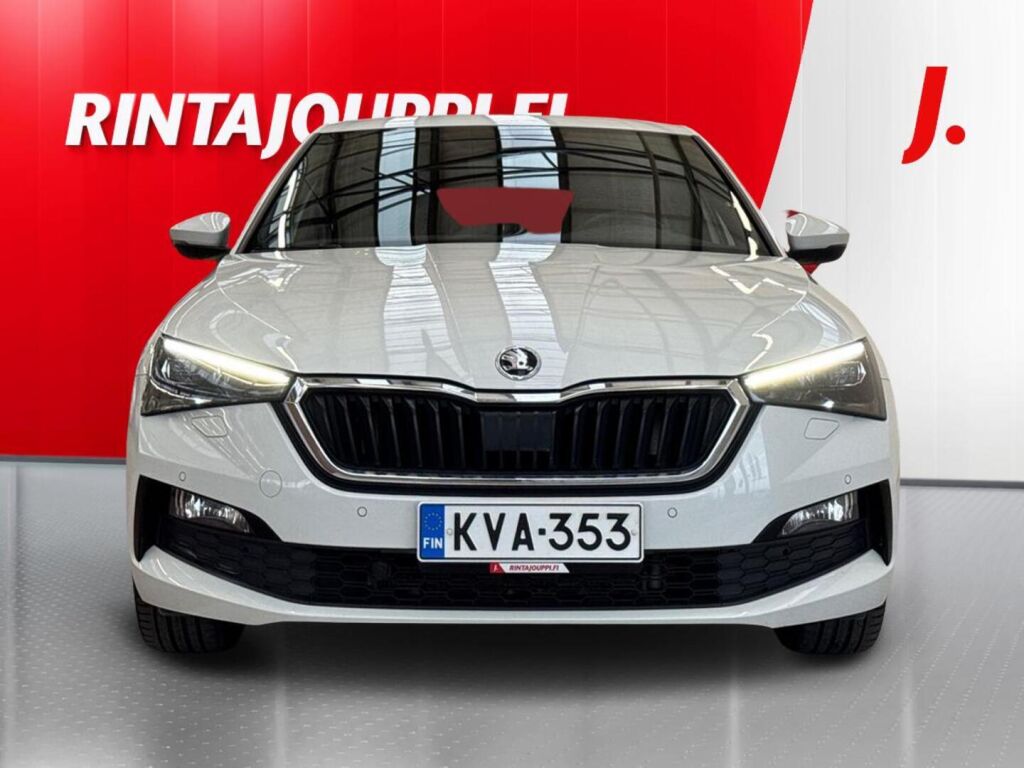 Skoda Scala 2023 Valkoinen