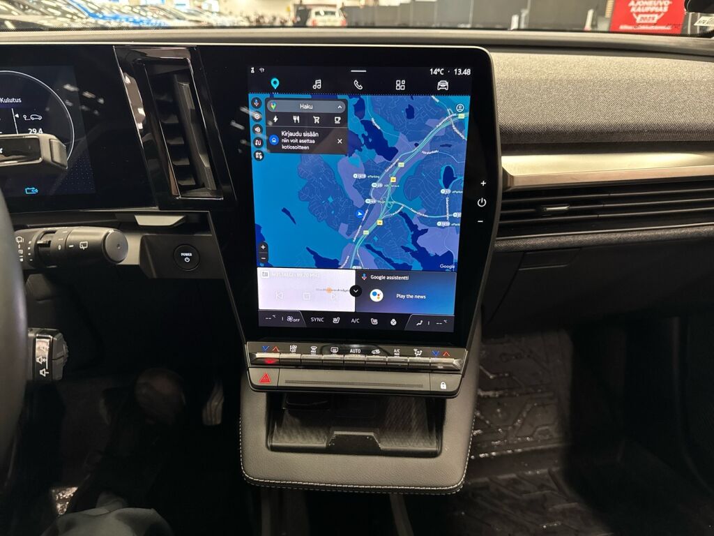 Renault Megane 2022 Musta