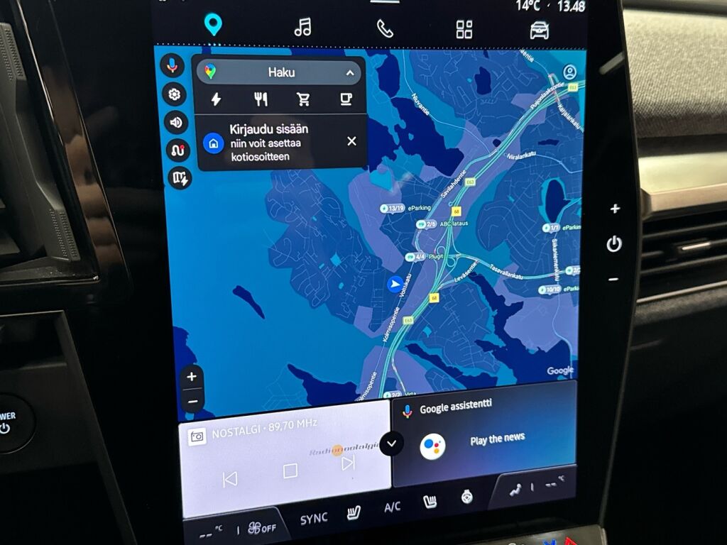 Renault Megane 2022 Musta