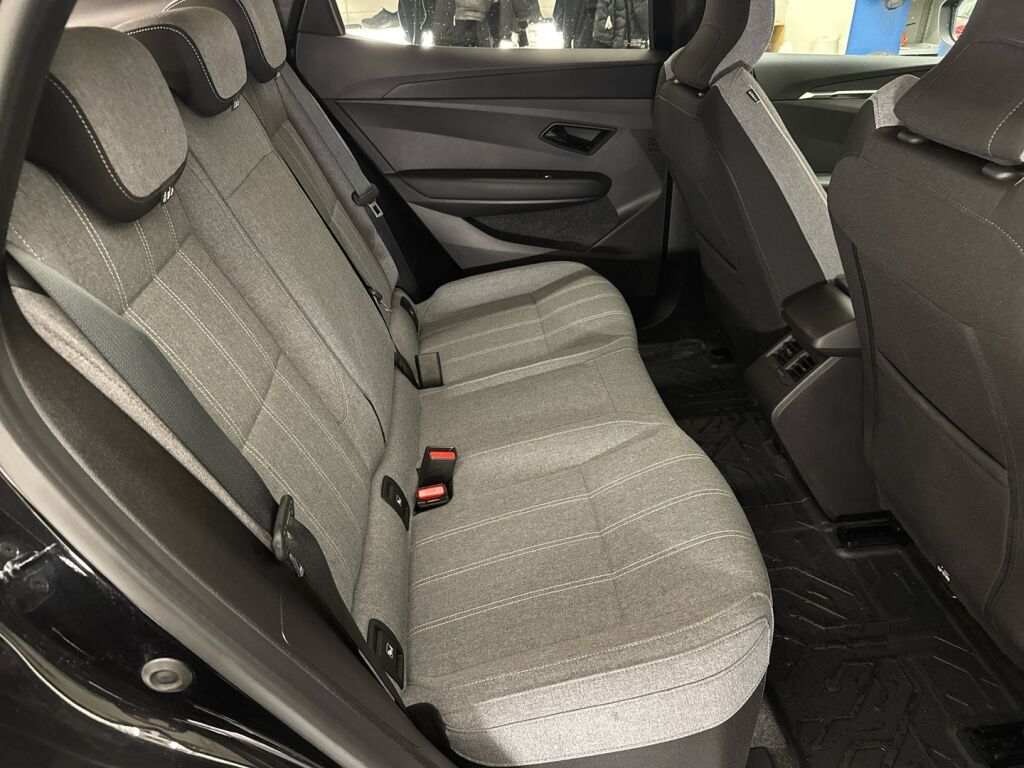 Renault Megane 2022 Musta